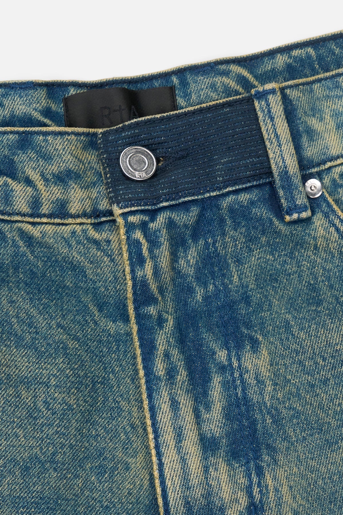 Rta Ryan | Blue Mineral