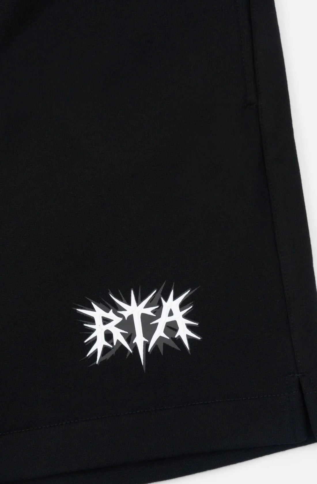 RTA Clyde Short | Black Spike Rta