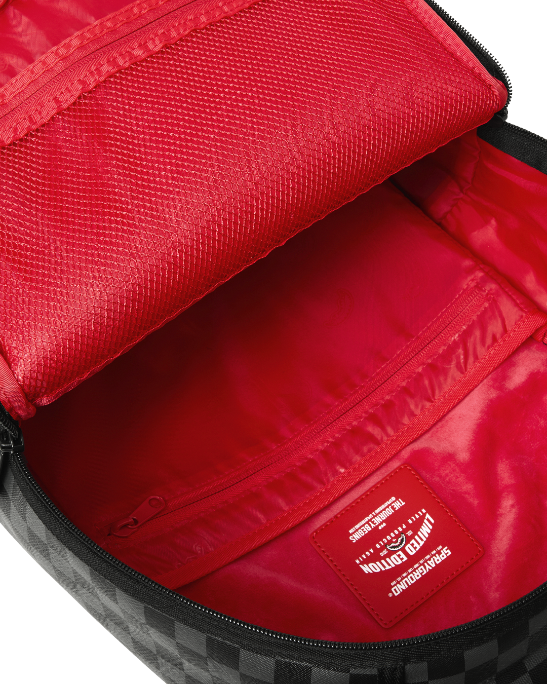 Sprayground Looney Tunes Official Collab - Rumble In The Shark Backpack