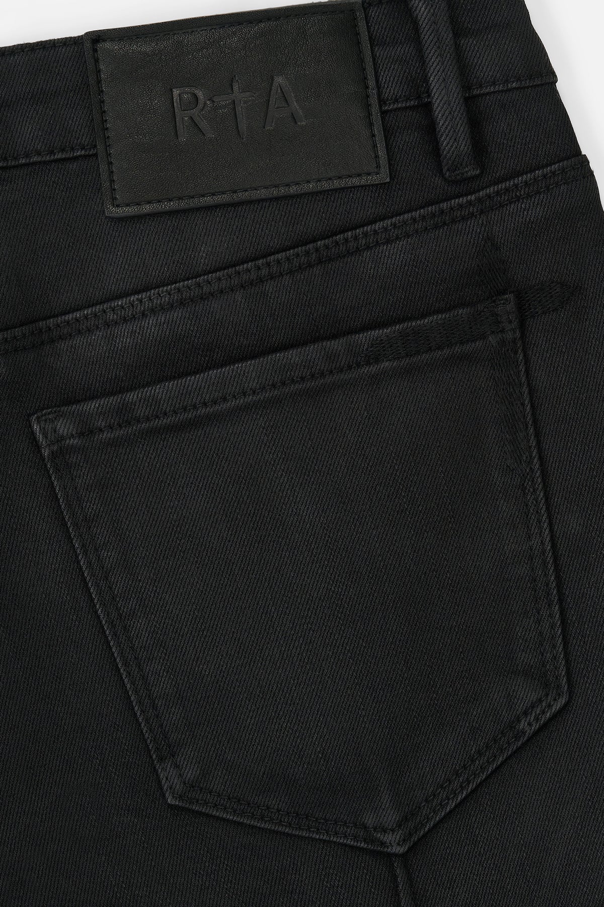 RTA Clayton | Coated Black