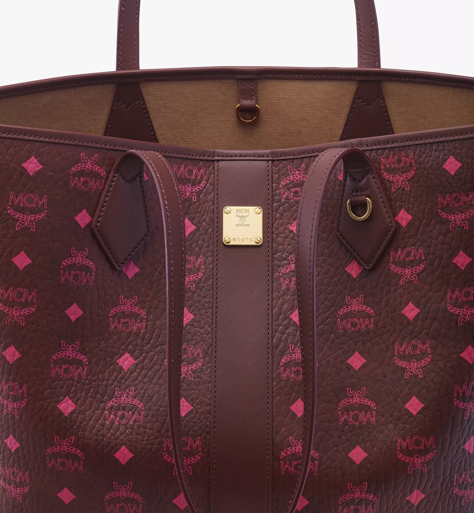 Mcm New Liz Shopper In Visetos