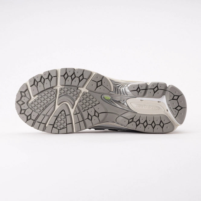 New Balance Men's 1906R