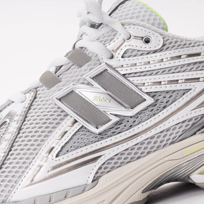 New Balance Men's 1906R