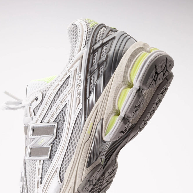 New Balance Men's 1906R